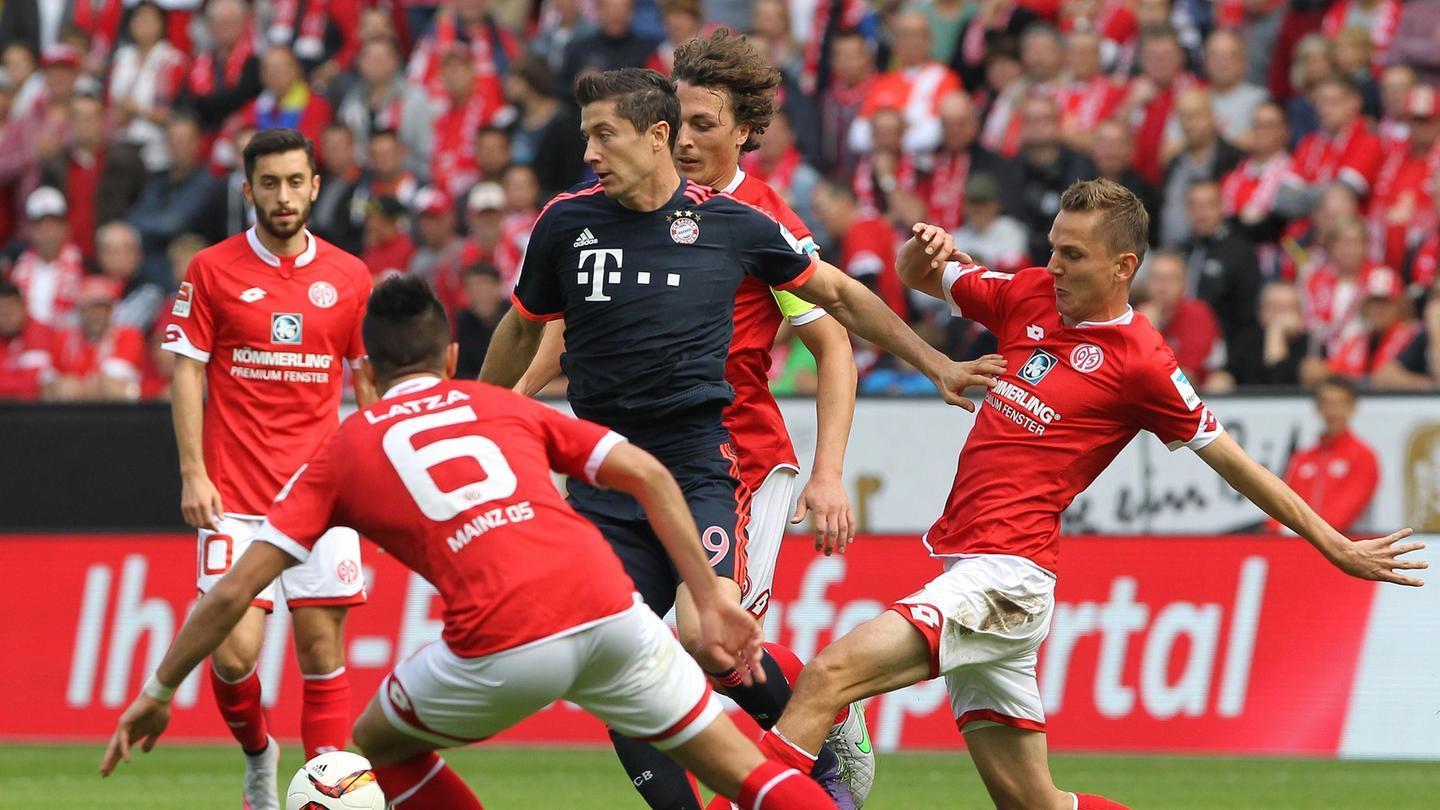 记者：苏亚雷斯可能离开迈阿密回乌拉圭民族，未来几天是关键（据记者报道，苏亚雷斯或将离开迈阿密，重返乌拉圭民族队，接下来几天至关重要）