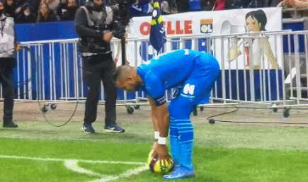 年度进球排行榜：姆巴佩超越金边罗，莱万拜仁光辉岁月（年度进球榜：姆巴佩反超金边罗，莱万谱写拜仁辉煌）