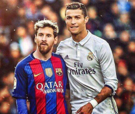 客战那不勒斯替补登场，科斯蒂奇达成尤文生涯100场里程碑（客场对阵那不勒斯替补登场，科斯蒂奇迎来尤文生涯第100场）