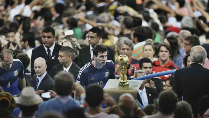 掘金约基奇三双末节爆发（约基奇砍下三双 末节发力带领掘金爆发）