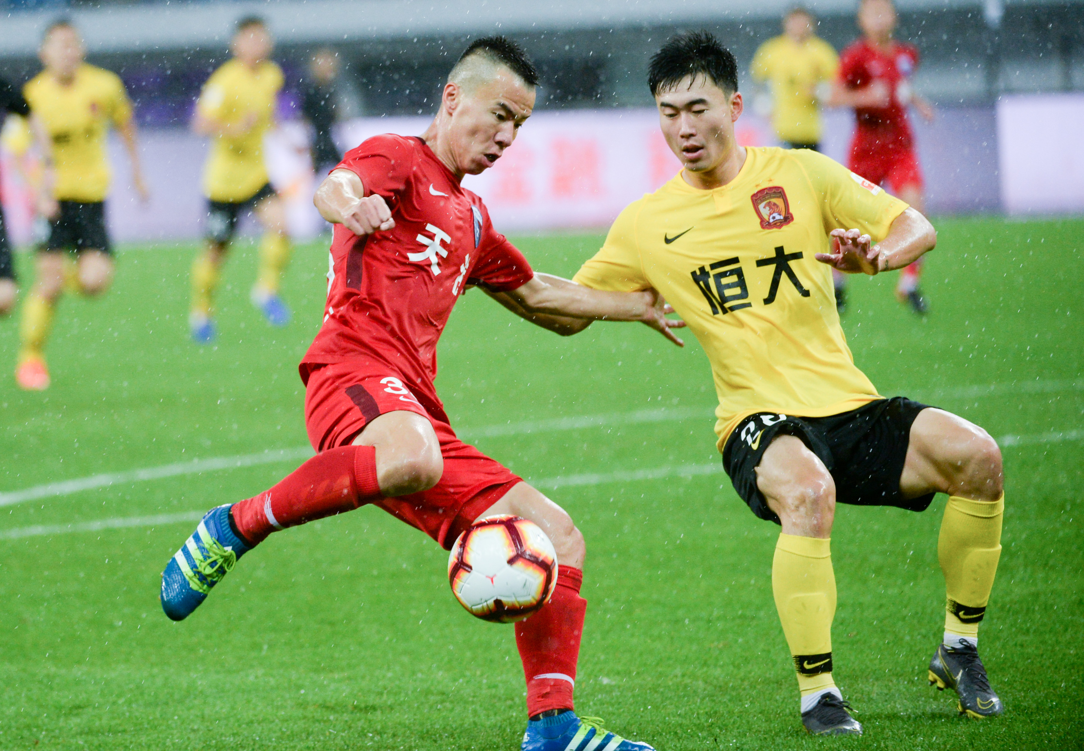 皇马国王杯对手社媒玩梗：在普拉多球场的90分钟非常漫长（皇马国王杯对手社媒整活：普拉多球场这90分钟格外漫长）