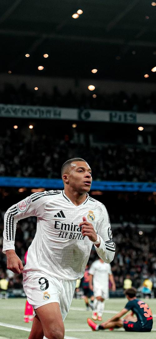 NBA交易市场动态：快船完成外援签约,（快船完成外援签约，NBA交易市场新进展）