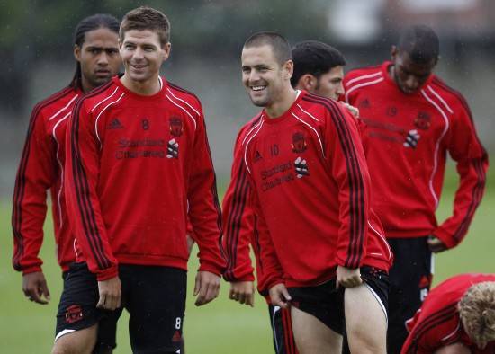 提前晋级女足亚冠8强，常卫魏：感谢老队员们的咬牙坚持（女足亚冠提前挺进八强，常卫魏向老将致敬：感谢坚持到底）